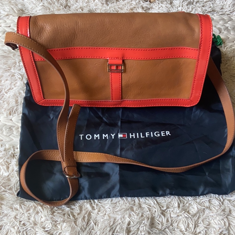Tommy Hilfiger Satchel bag